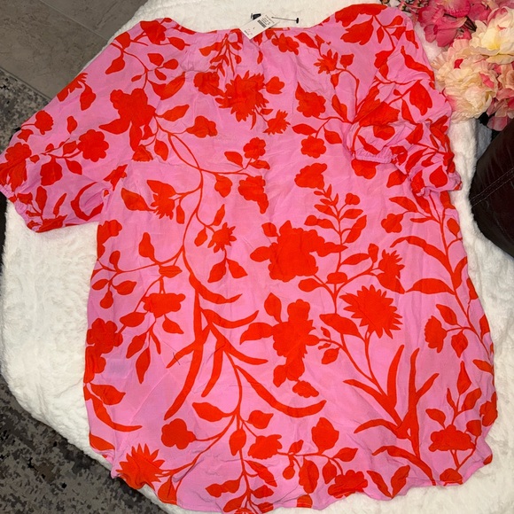 NWT Talbots Red Floral Blouse on Pink Size Large - Picture 4 of 4